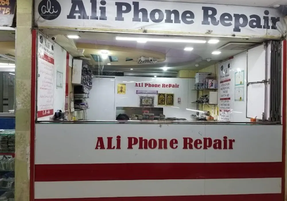 Ali Phone Repair iPhone Samsung iPads android tablets repair expert